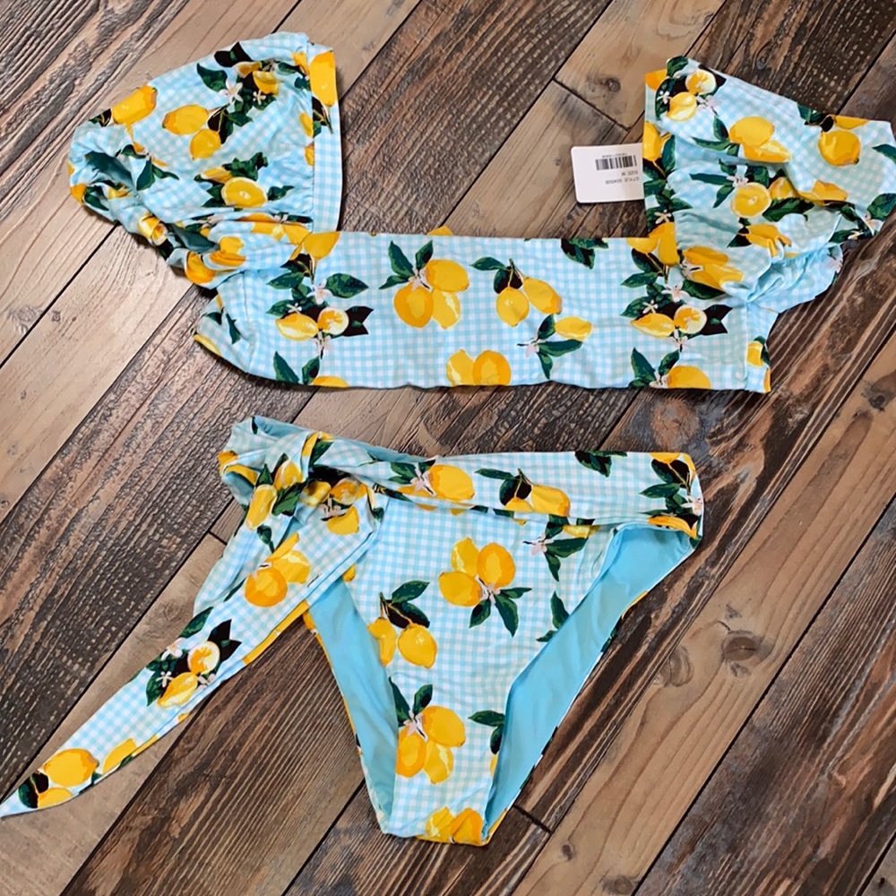 Super cute bathing suit